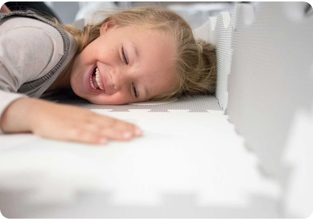Ricokids Nukido Putplasčio dėlionės kilimėlis 150x150cm 16 vnt.