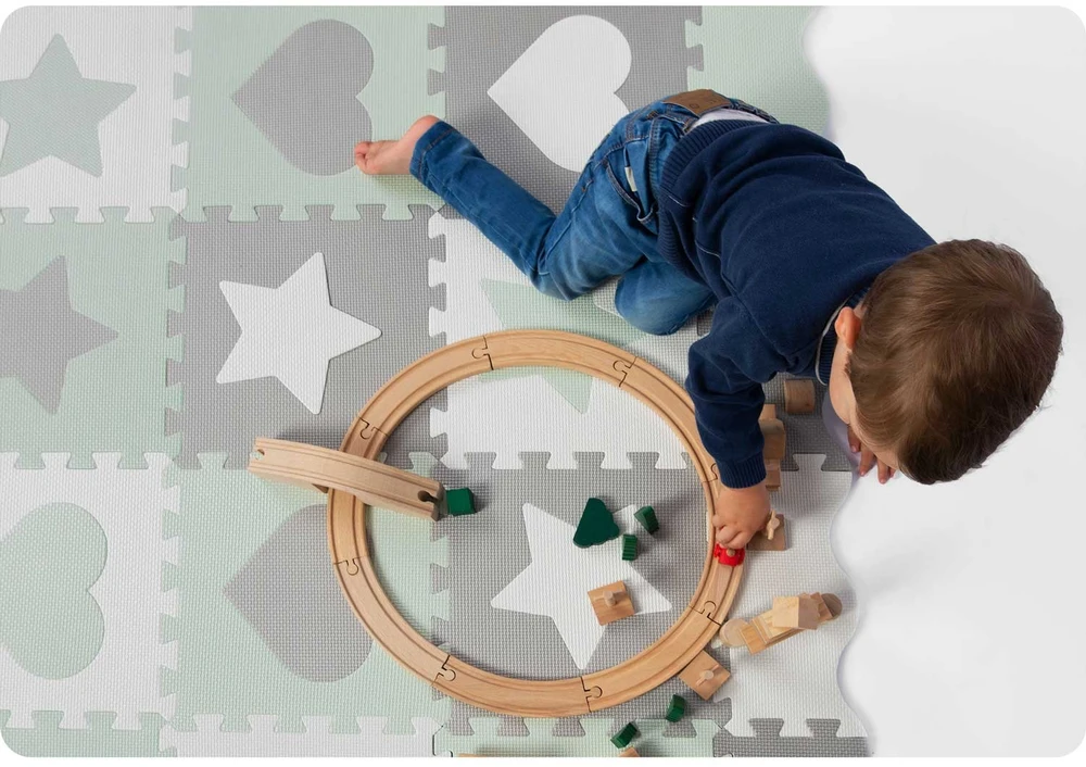 Ricokids Nukido Putplasčio dėlionės kilimėlis 150x150cm 16 vnt.