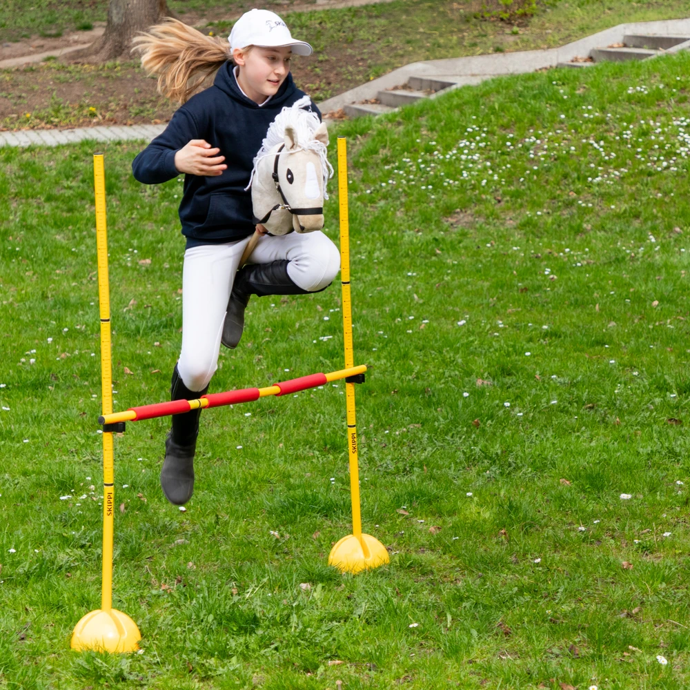 Skippi Didelis žaislinis jojamas arklys su pavadžiais, vaikams nuo 3 metų, skatina judrią veiklą, juodas