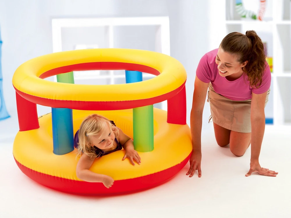 Spalvinga pripučiama žaidimų aikštelė vaikams 112 x 63 cm Bestway 52187