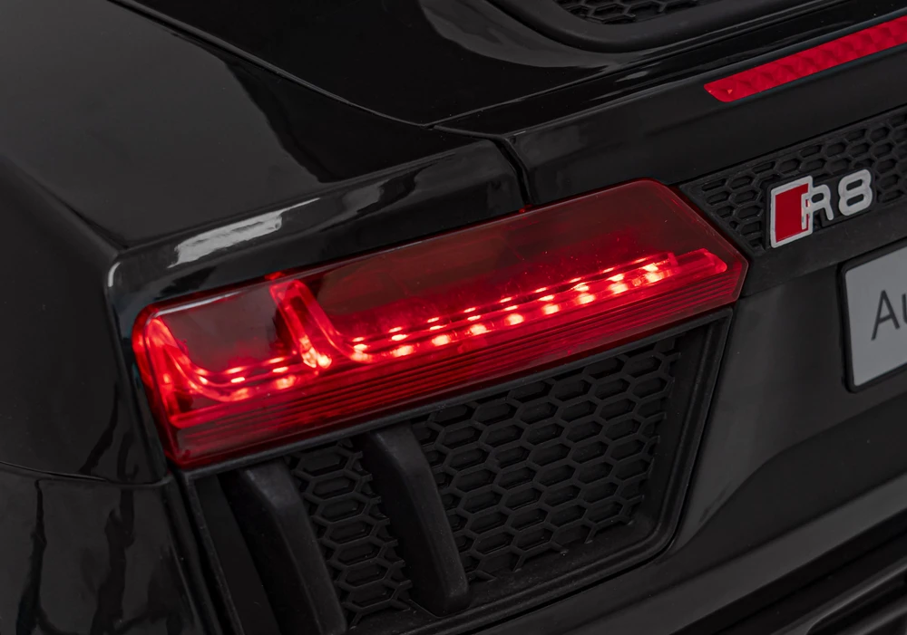 Elektromobilis Audi R8 Policja, Juodas