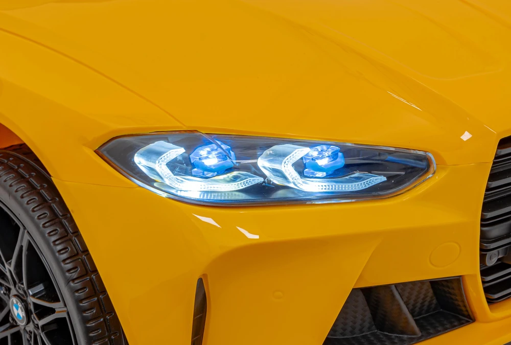 Triton Elektromobilis BMW M4, Geltona