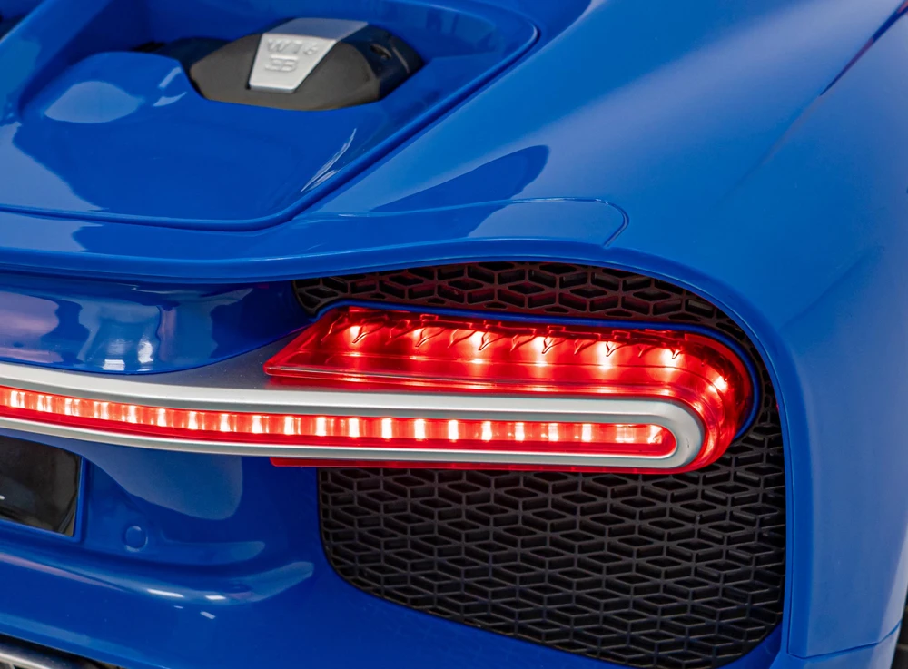 Ramiz Mėlyna Elektromobilis Bugatti Chiron, Mėlyna