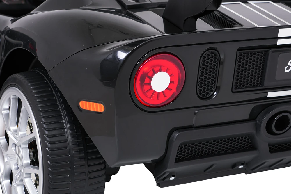Elektromobilis Ford GT, Juodas