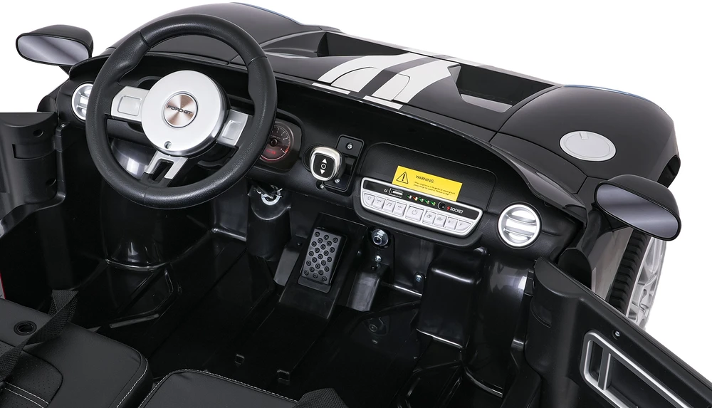 Elektromobilis Ford GT, Juodas