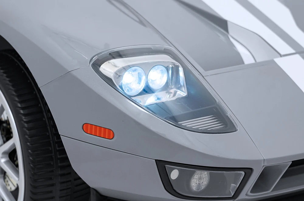 Elektromobilis Ford GT, Pilkas