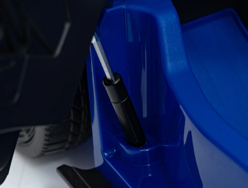 Mėlyna Elektromobilis Lamborghini Revuelto, Mėlyna