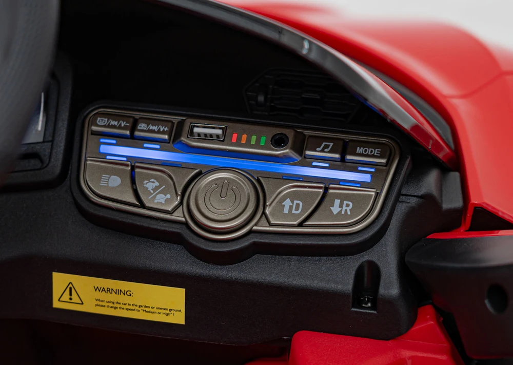 Ramiz Elektromobilis Lamborghini Revuelto, Raudona