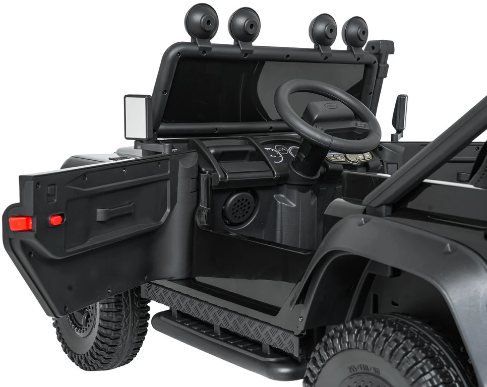 Elektromobilis Land Rover Defender 110 SVX Concept, Juodas