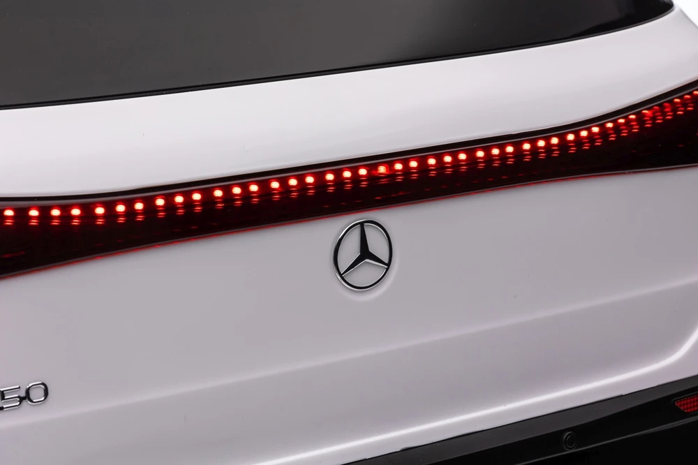 Ramiz Mercedes Benz EQA 250 Baltas
