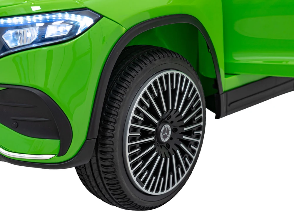 Elektromobilis Mercedes Benz EQA 250, Žalias
