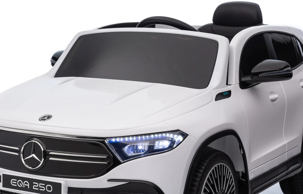 Ramiz Mercedes Benz EQA 250 Baltas