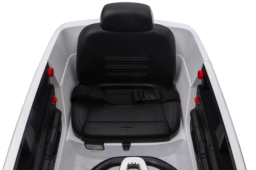 Ramiz Mercedes Benz EQA 250 Baltas