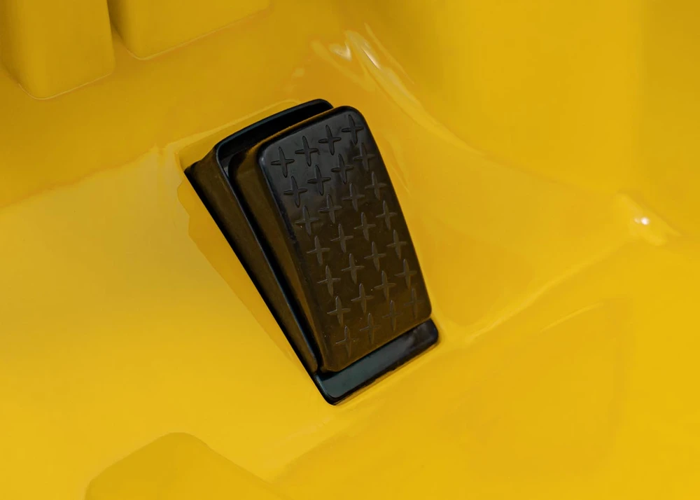 Roger Elektromobilis Porsche Spyder RS 718 geltonas