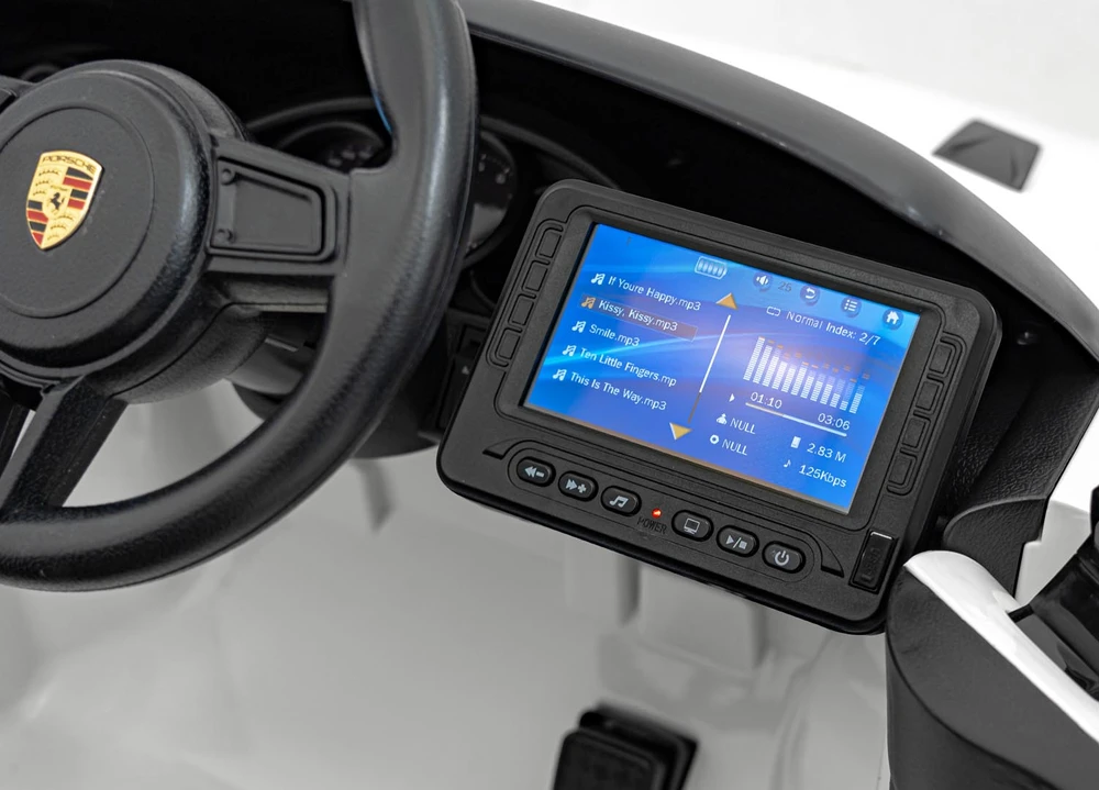 Elektromobilis Porsche 718 MP4, Baltas