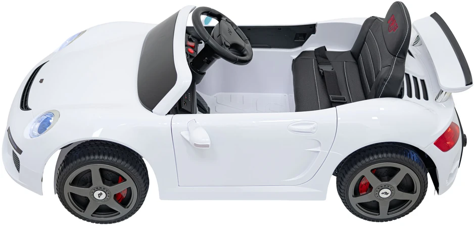 Elektromobilis RUF CTR3, Baltas