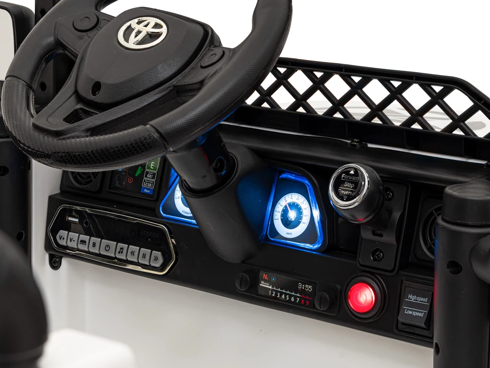 Elektromobilis Toyota FJ Cruiser 4x4, Baltas