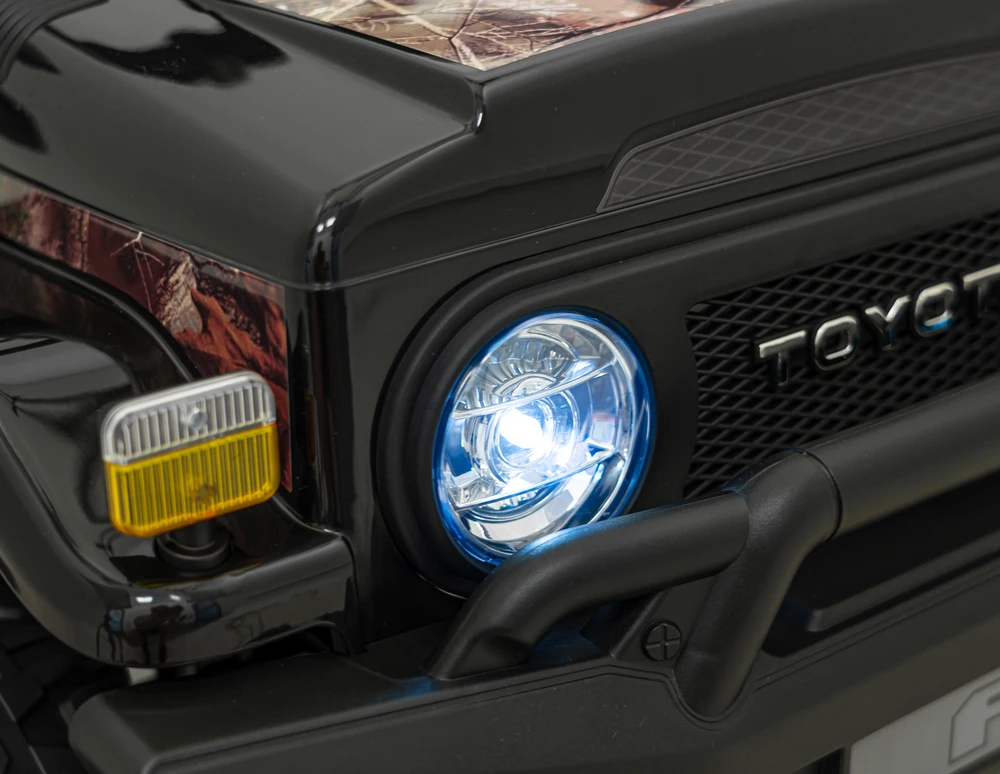 Elektromobilis Toyota FJ Cruiser 4x4, Juodas Leaves