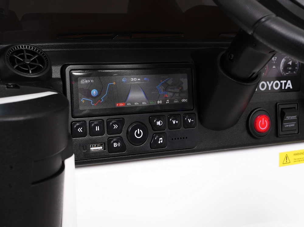 Ramiz Elektromobilis Toyota Land Cruiser PRADO, Baltas