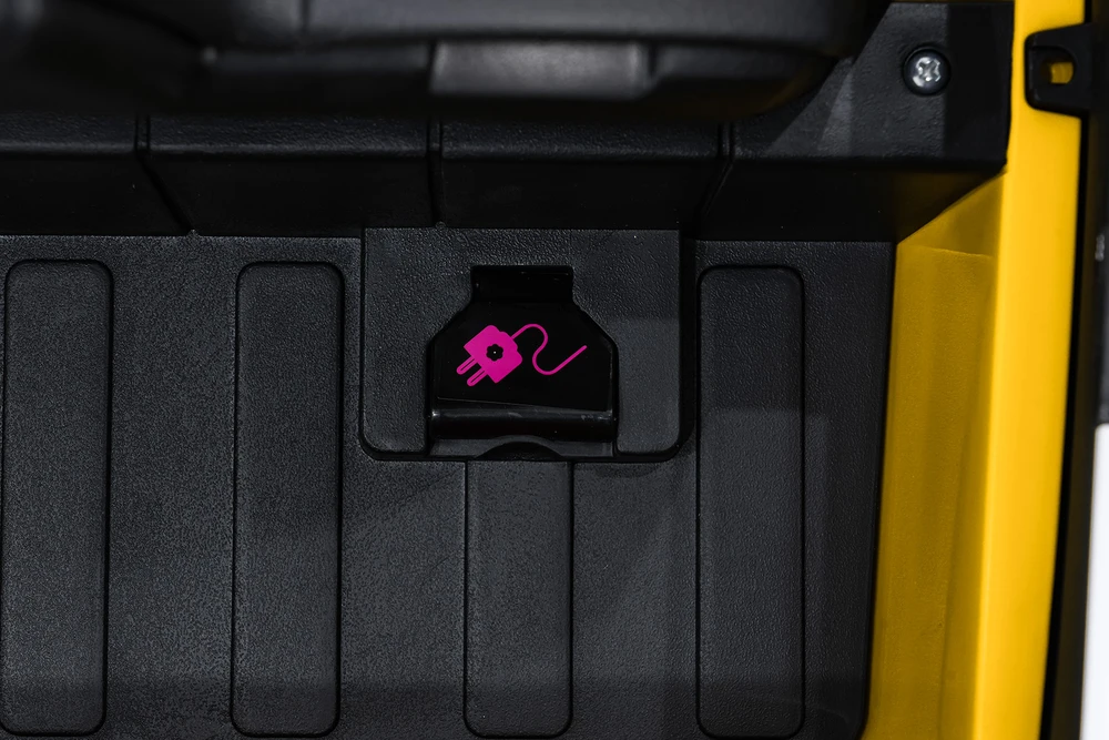 Elektromobilis Volkswagen ID BUZZ, Geltona