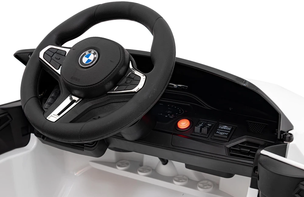 Triton Elektromobilis BMW M4 baltas