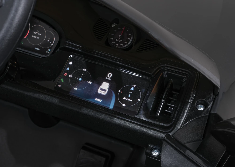 Elektromobilis Porsche Cayenne, Juodas