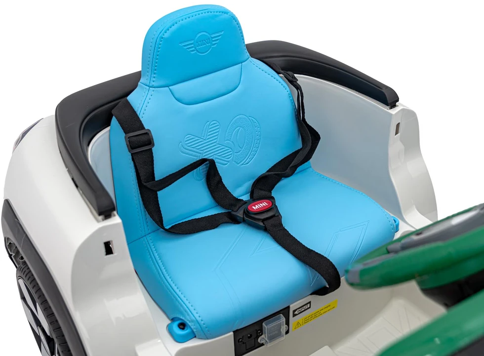 Elektromobilis Mini Concept Aceman, Baltas