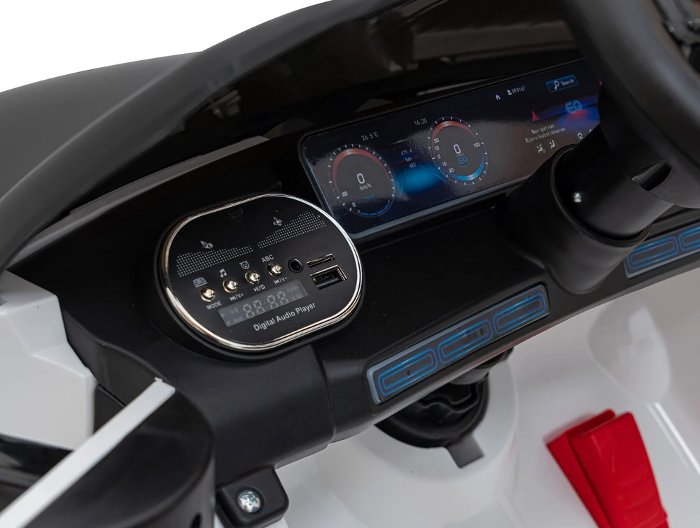 Elektrinė mašina vaikams Mercedes Benz AMG EQA baltos spalvos