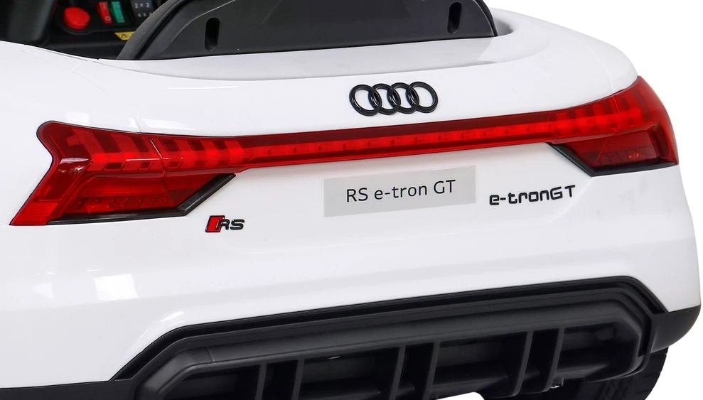 Ramiz Elektrinė mašina vaikams Audi RS E-Tron GT baltos spalvos