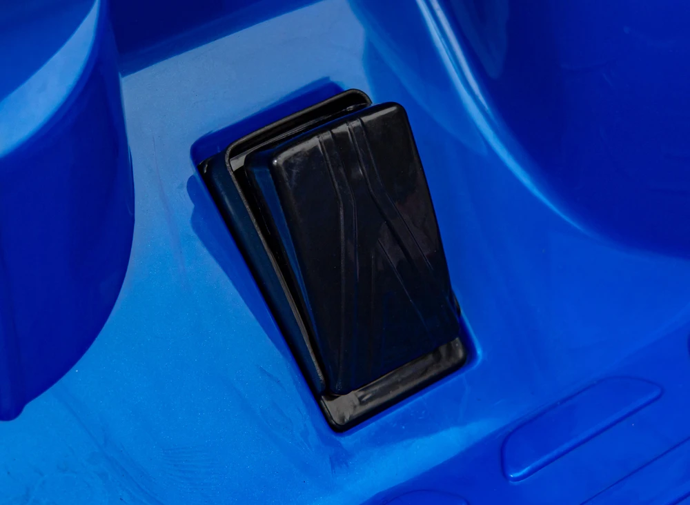 Ramiz Mėlyna Elektromobilis Mclaren Arthur, Mėlyna