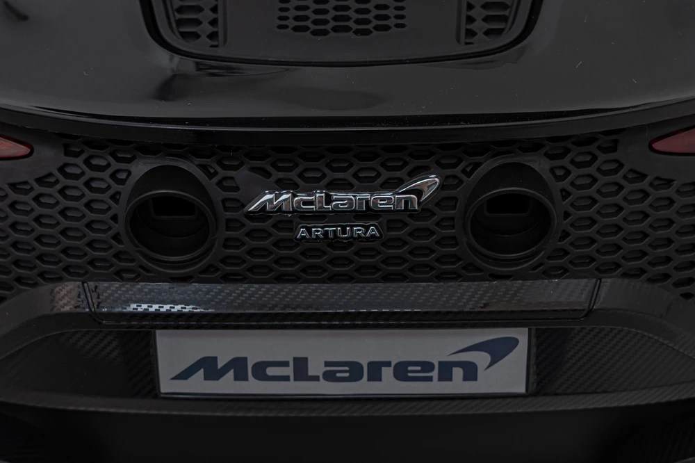 Ramiz Elektromobilis Mclaren Arthur, Juodas