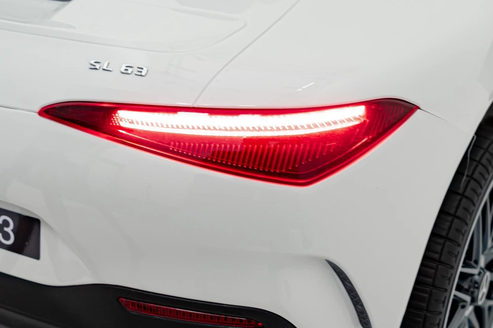 Važiuoklė Mercedes Benz AMG SL63 Baltas