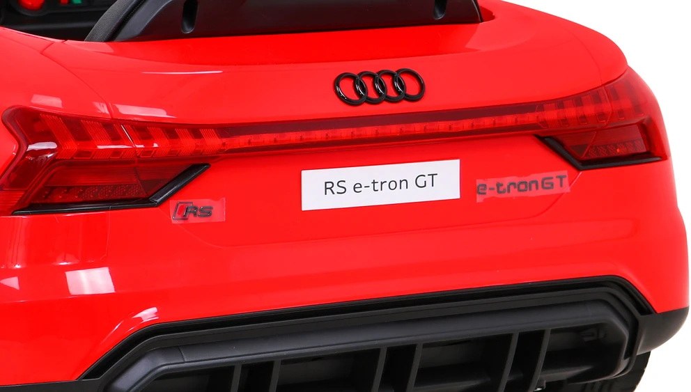 Triton Elektrinė mašina vaikams Audi RS E-Tron GT raudonos spalvos