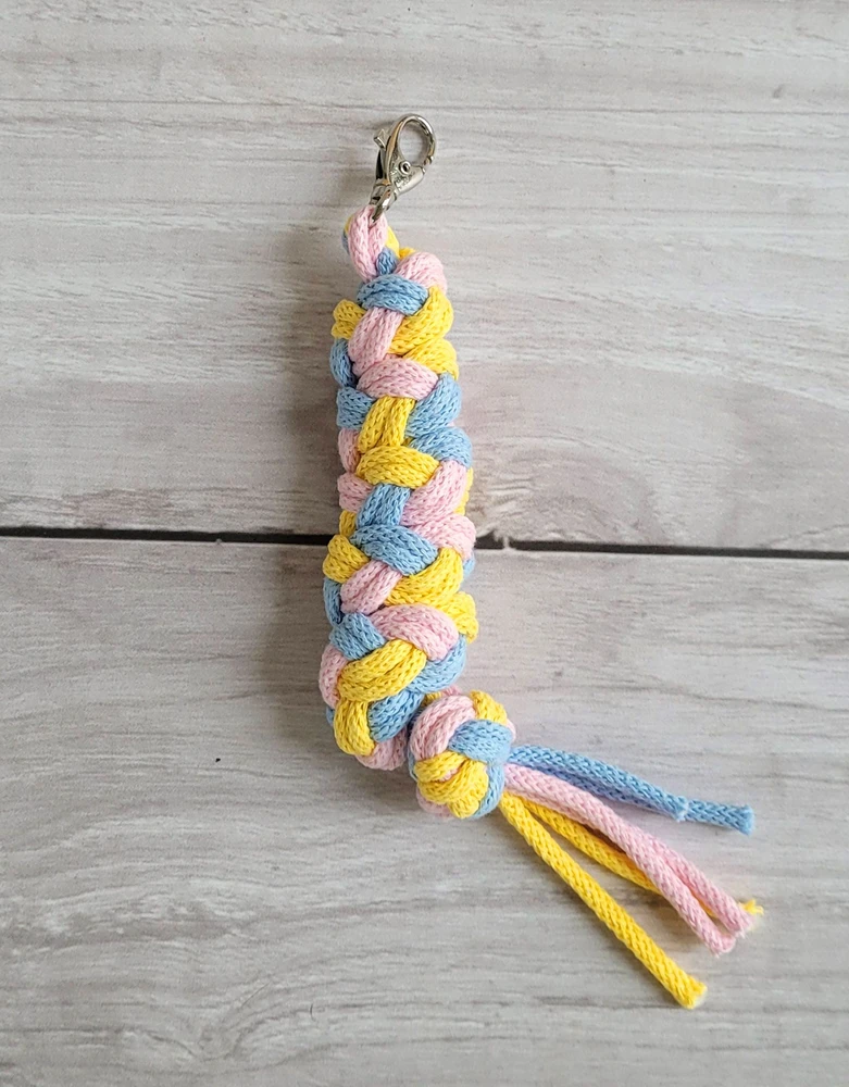 Super Hobby Horse Hobio arklio pavadis, mėlyna/šviesiai rožinė/geltona