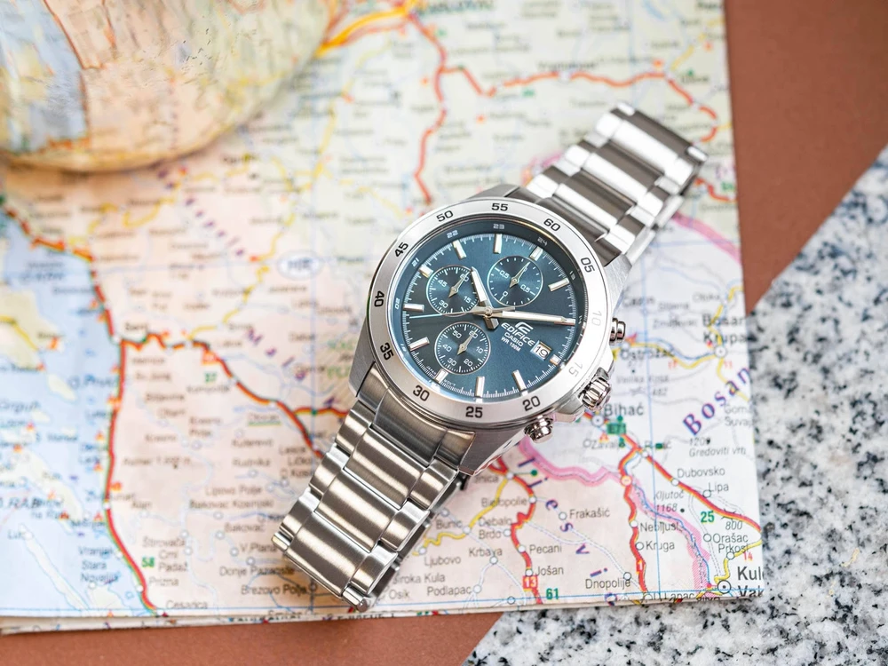 Laikrodis Casio Edifice EFR-526D-2AVUEF