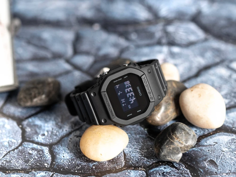 Laikrodis Casio G-Shock DW-5600BB-1ER