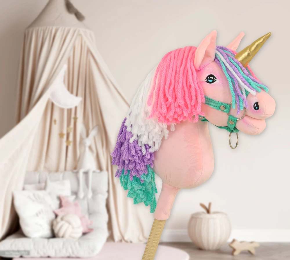 Super Hobby Horse Vienaragis ant lazdos Hobby Horse rožinis su spalvota karčiene ir auksiniu ragu