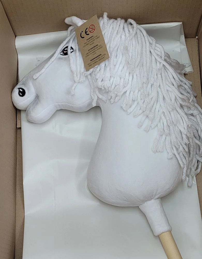 Super Hobby Horse Medinis hobio arkliukas – baltas