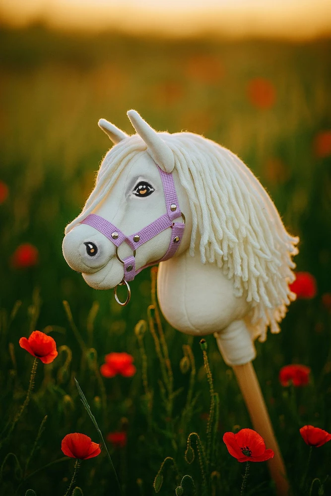 Hobby Horse lazdelinis arkliukas Super Premium baltas A5
