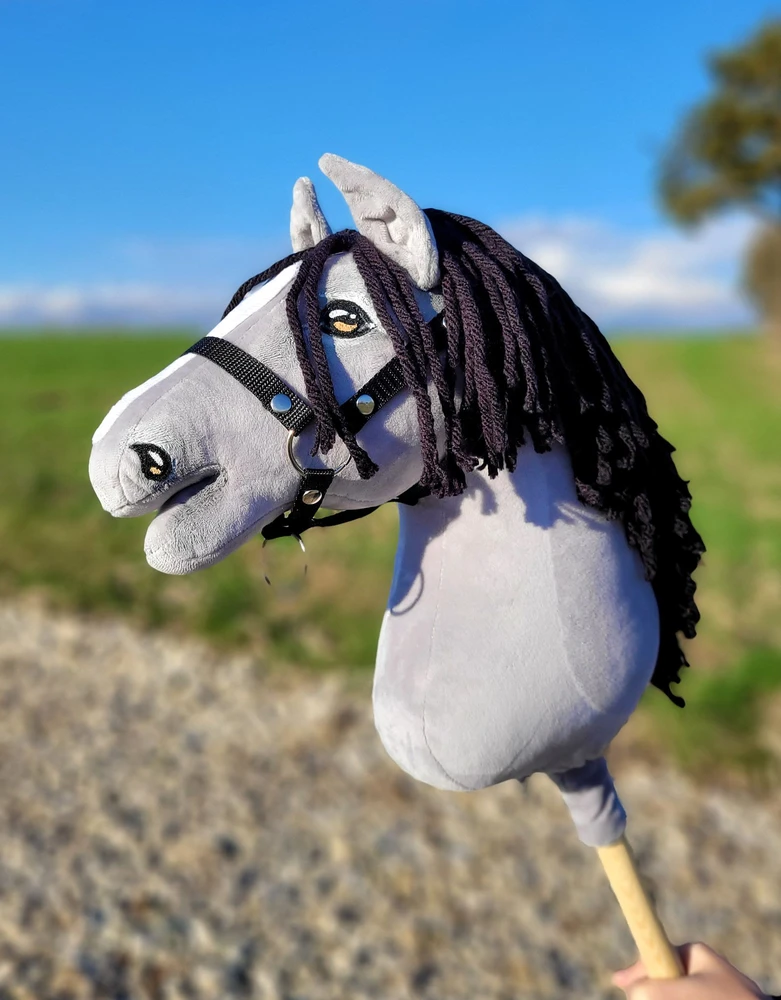 Super Hobby Horse Medinis hobis arkliukas pilkas su juoda karčia