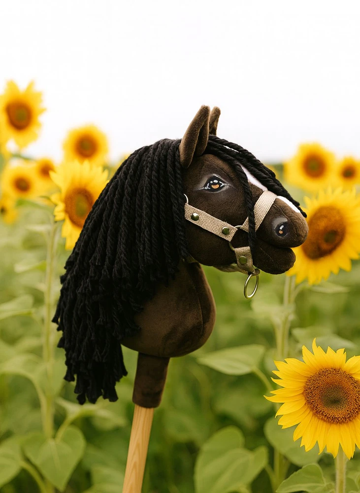 Hobby Horse lazdelinis arkliukas Premium tamsaus bėro atspalvio A5