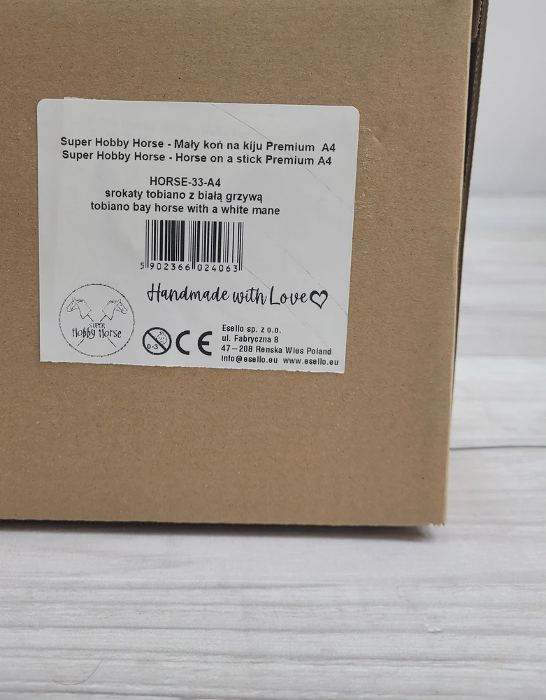 Hobby Horse lazdelinis arkliukas tobiano bay su balta karčiene Super Hobby Horse Premium