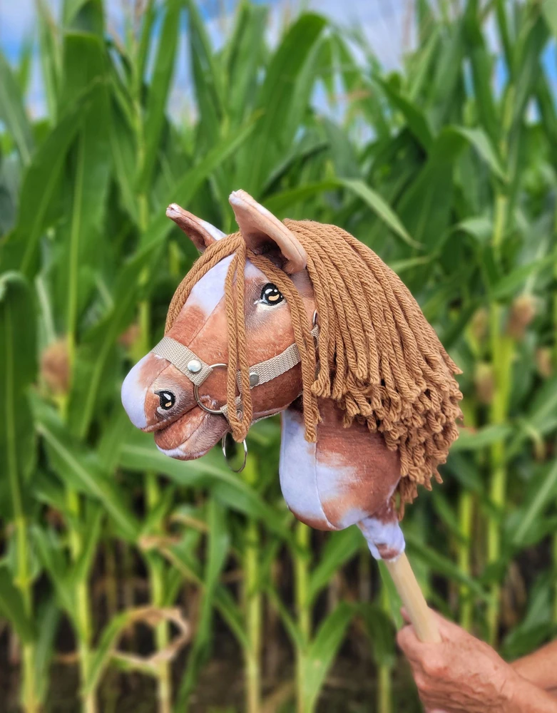 Hobby Horse arkliukas tobiano bay su ruda karčia Super Hobby Horse Premium
