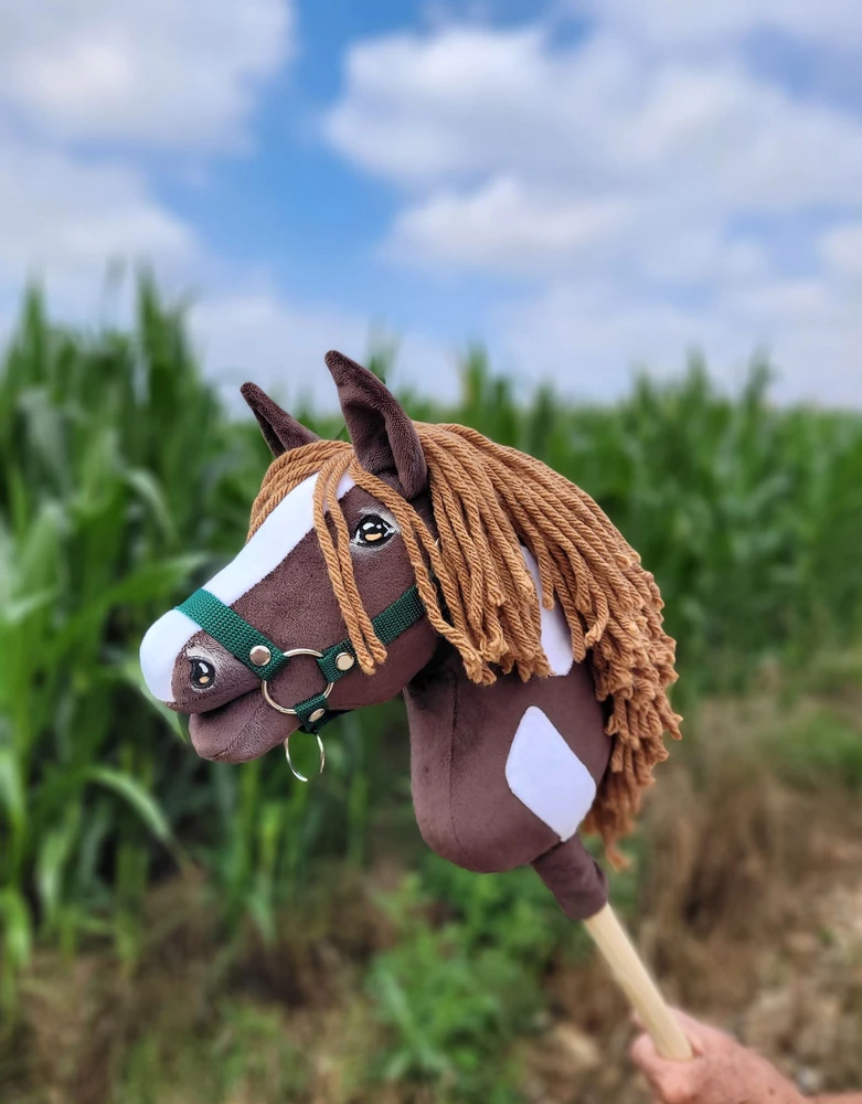 Super Hobby Horse Hobby Horse lazdelinis arkliukas Super Premium western tamsaus bėro atspalvio A4