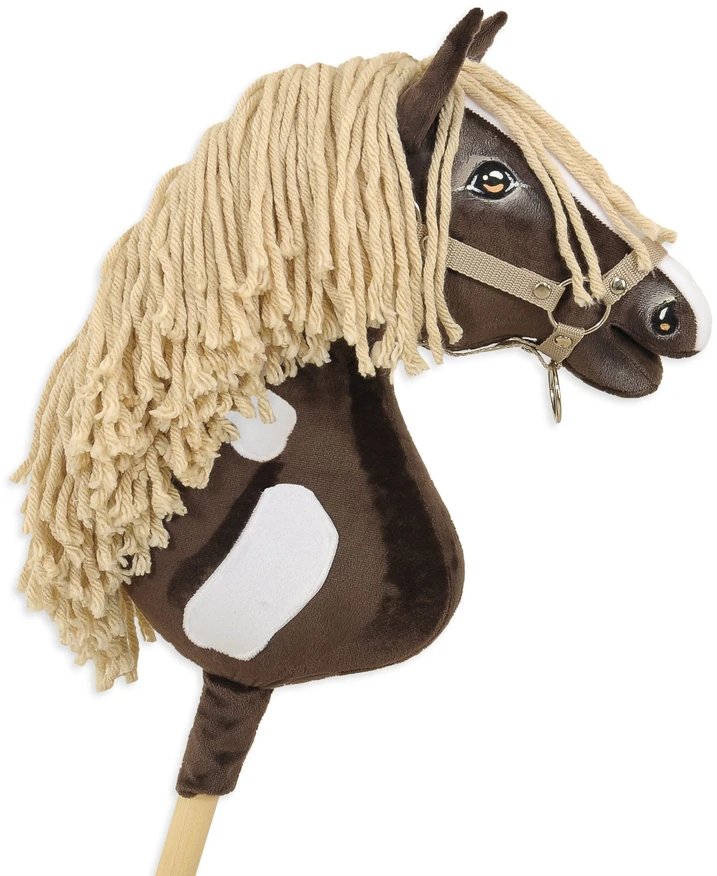 Super Hobby Horse Medinis žirgas su lazda tamsiai rudas – Premium Western