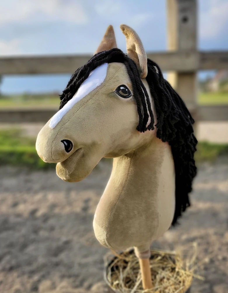 Super Hobby Horse Medinis hobis arkliukas – rudas, premium