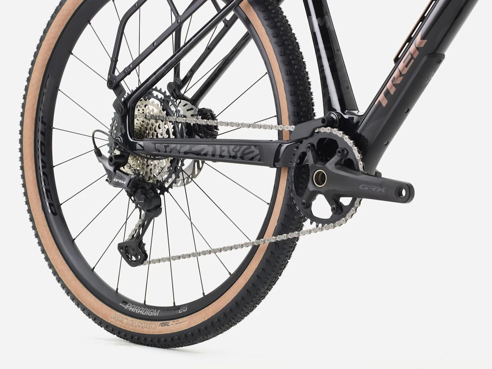 Dviratis 28" TREK Check-OUT SL 5 juodas