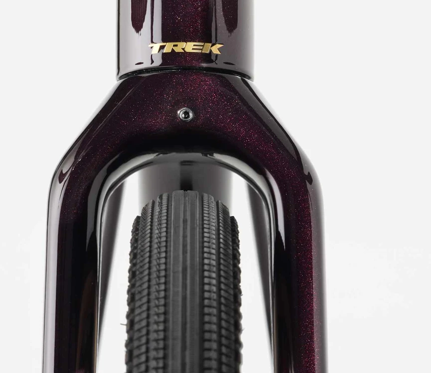 Dviratis 28" TREK Checkpoint ALR 3 tamsiai raudonas
