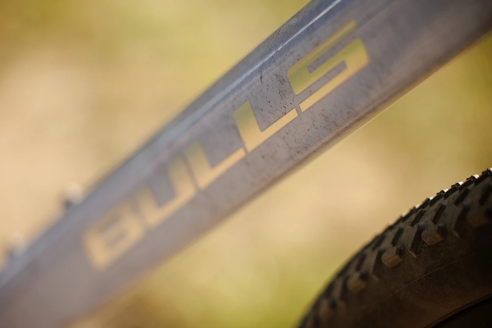 Dviratis 28" Bulls Grinder 3 12g melsvas