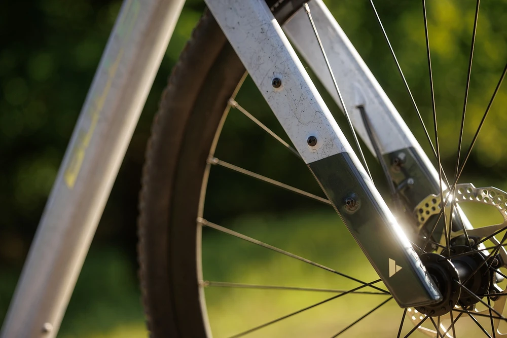 Dviratis 28" Bulls Grinder 3 12g melsvas